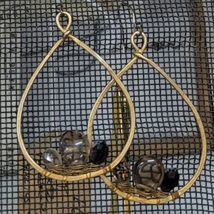 Elegant Gold  Teardrop Earrings with Quartz stones